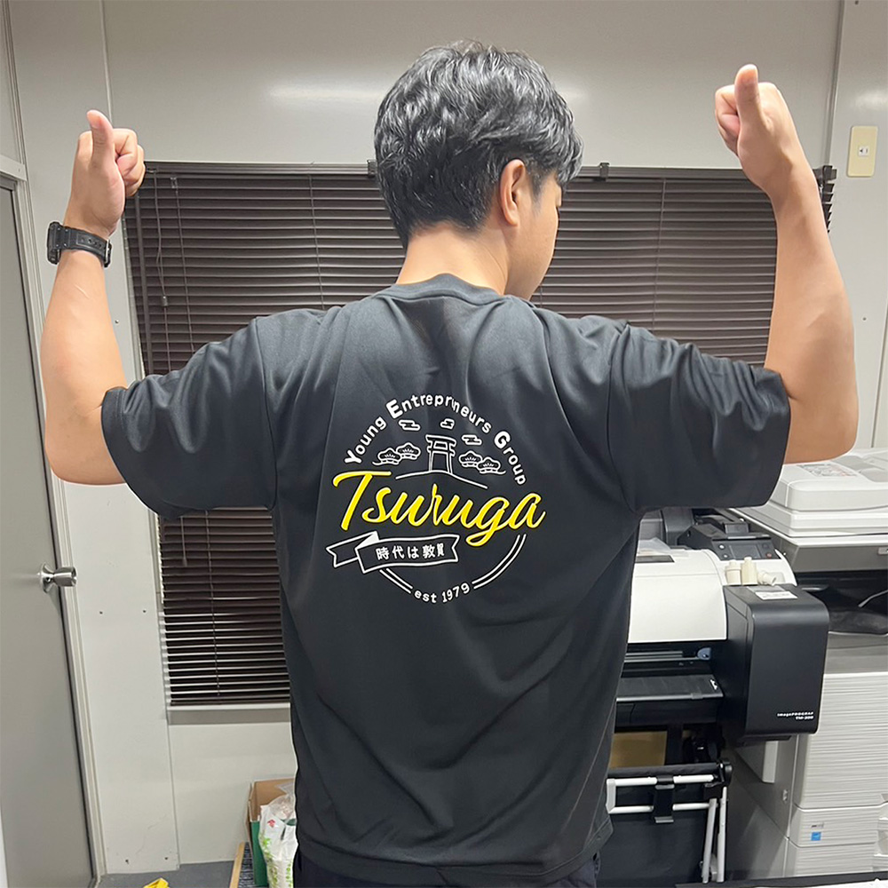 Tシャツ背面