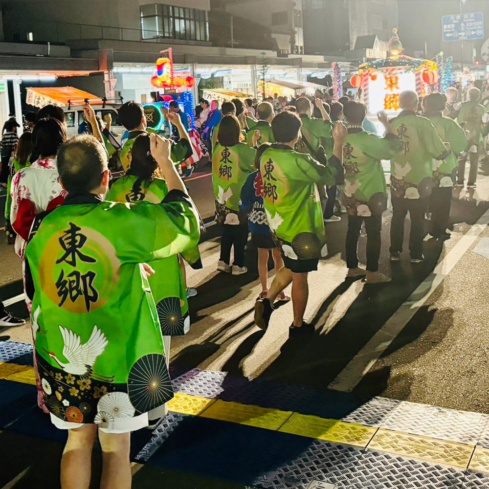 東郷地区様　ハッピ　踊りの様子